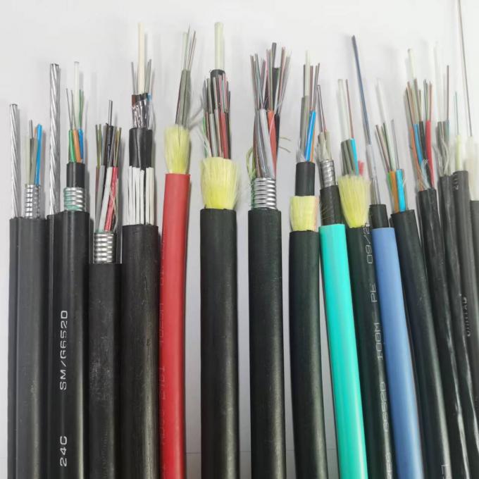 GYXTW Cavo blindato a fibra ottica monomodo con involucro in HDPE per uso aereo e di condotti 3