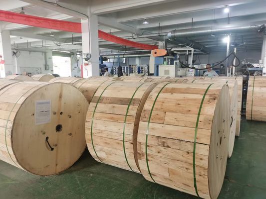 Cavo a fibra ottica rotonda a lunga durata per la rete Internet GYXTW53 Cavo a fibra ottica in plastica a scorta