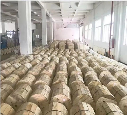 Overhead 652D 288 core HDPE Giacca esterna Nastro in fibra ottica Cable Multi Tube Gel-filled Outdoor Fiber Optic Cable