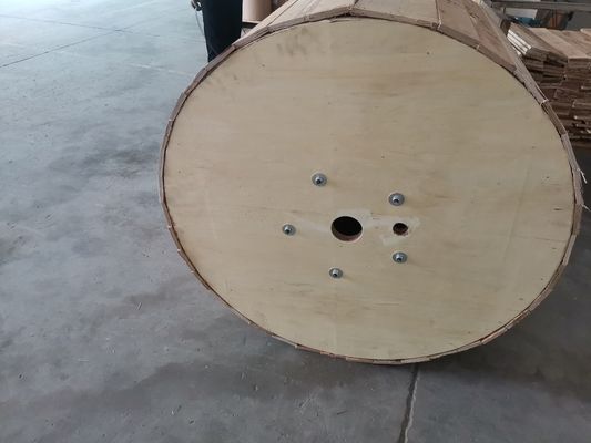 ADSS sopraelevato tutto il centro dielettrico di singolo modo 96 del cavo a fibre ottiche