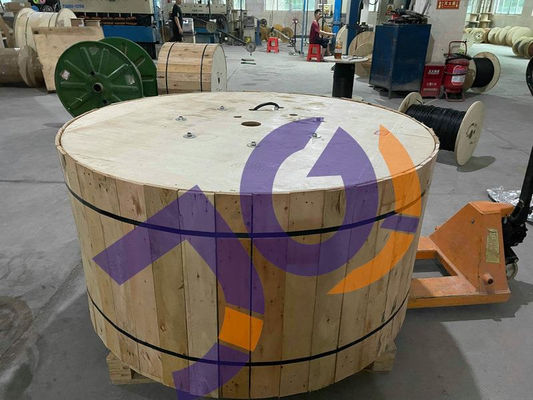 Singola portata non metallica G652D del centro 100/200m del cavo a fibre ottiche 6/12/24/48/96 del rivestimento ADSS