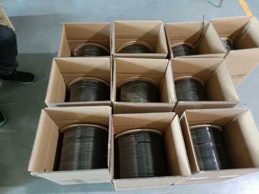 Rivestimento a fibra ottica del nero del cavo flessibile GJXH GJXCH dell'OEM G652D FTTH